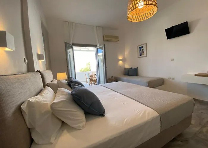 Caeli Paros By Kostas & Joanna Logarász