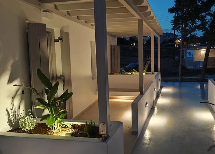 Caeli Paros By Kostas & Joanna * Logarász