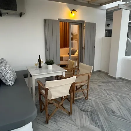 Caeli Paros By Kostas & Joanna * Logaras