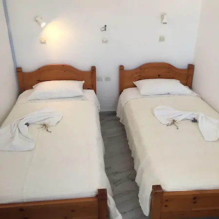 Caeli Paros By Kostas & Joanna * Logaras