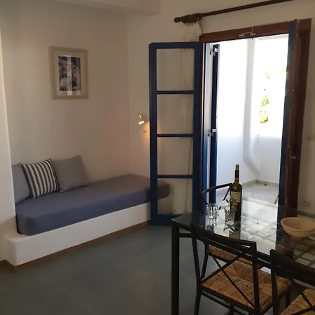 Caeli Paros By Kostas & Joanna لوغاراس